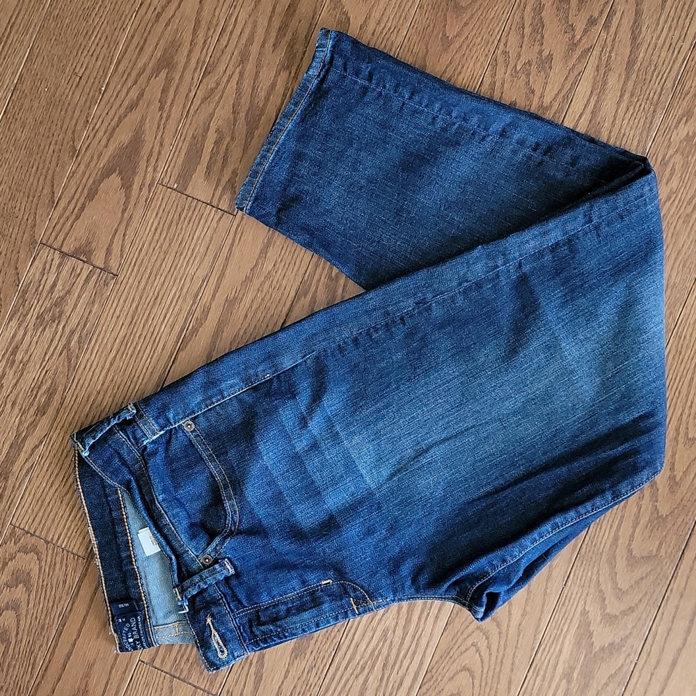 Re posh : cute pair of Lucky Brand "Sweet Crop" Jeans